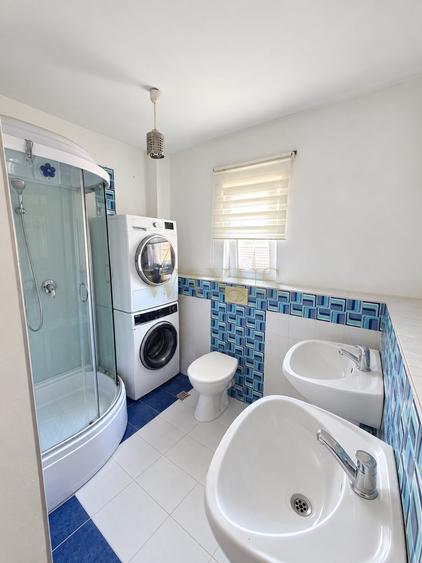 Casă individuală cu 6 camere cu Teren 265 Mp în Central
