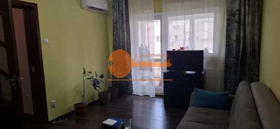 Apartament cu 2 camere decomandat, mobilat în Tei