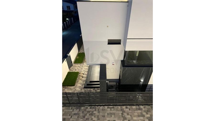 Casă individuală cu 5 camere cu Canalizare în Tunari