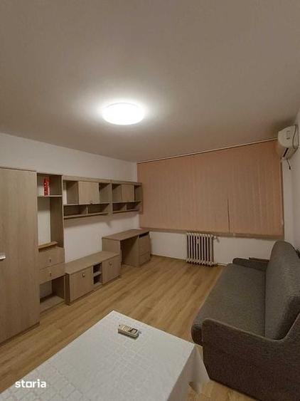 Garsonieră în Gară