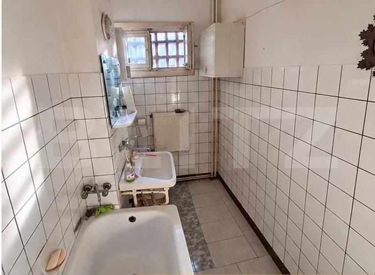 Apartament cu 2 camere nedecomandat în Filiași