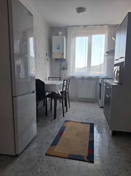 Apartament cu 2 camere decomandat în Precista