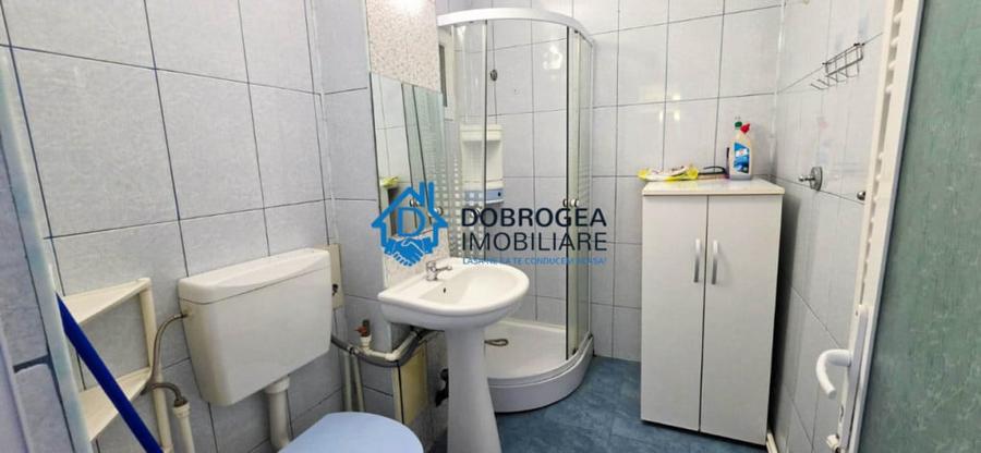 Apartament cu 2 camere decomandat în Păcii