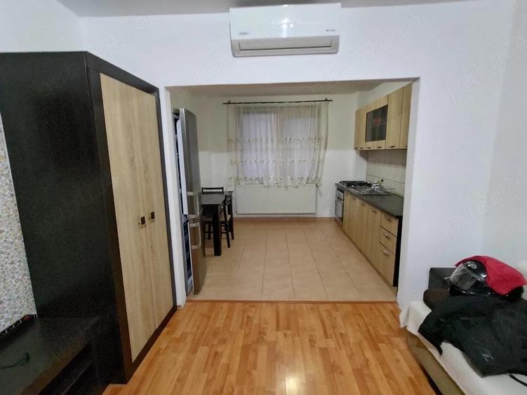 Apartament cu 2 camere semidecomandat în Oncea