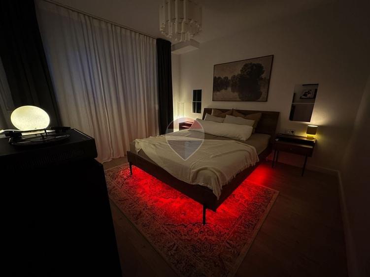 Apartament cu 2 camere semidecomandat, mobilat în P-ța Sfântul Ștefan