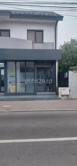 spa?iu comercial stradal