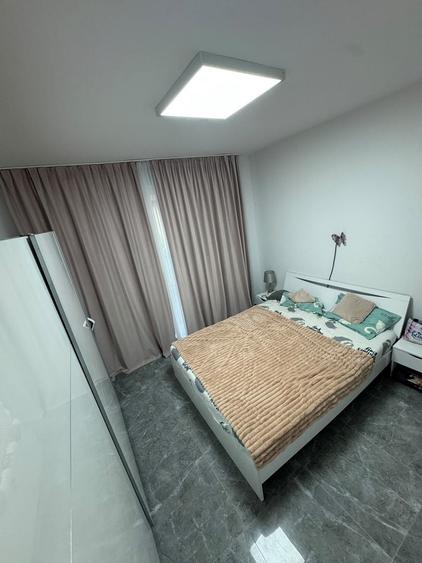 Apartament cu 3 camere decomandat în Lipovei