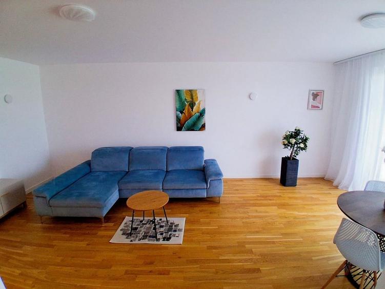 Apartament cu 2 camere decomandat în Străulești