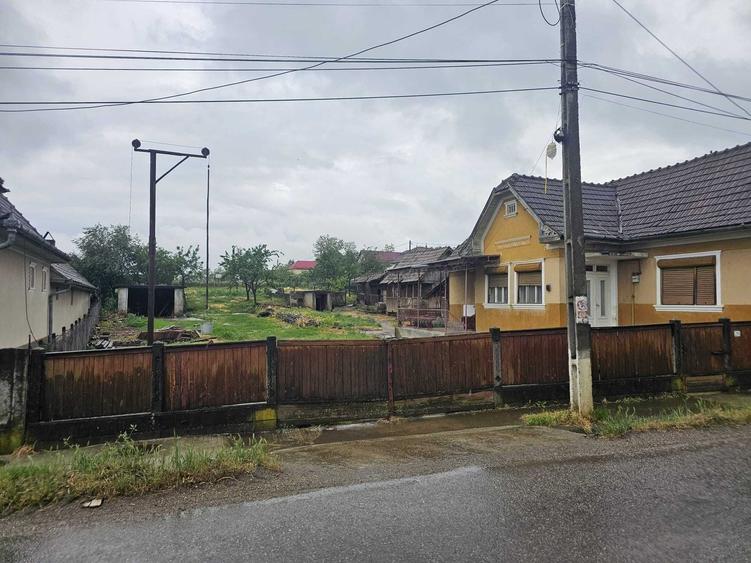 Casă cu 3 camere în Tritenii de Jos