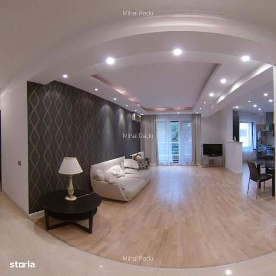 Apartament cu 3 camere semidecomandat în Ciupercenii Noi