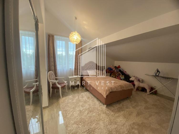 Apartament cu 4 camere decomandat, mobilat în Ultracentral