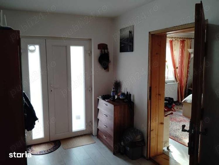 Casă cu 2 camere cu Teren 105 Mp în Stănița