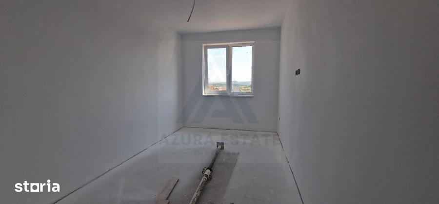 Casă cu 4 camere cu Teren 250 Mp în Central
