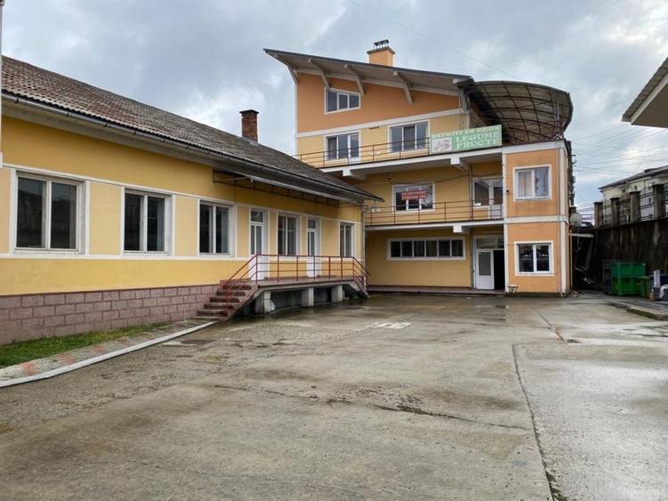 Spațiu comercial, de 150 mp, în Central