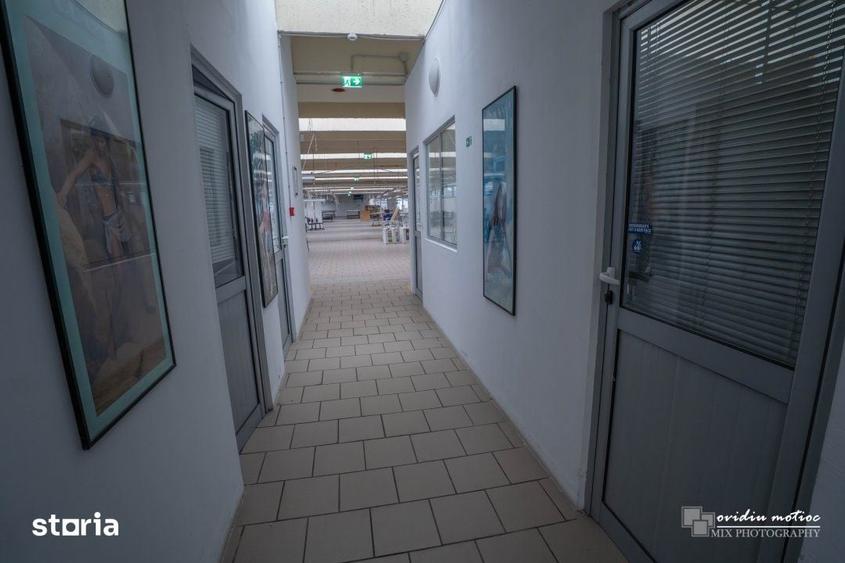 Spațiu comercial, de 3,290 mp, în Iris
