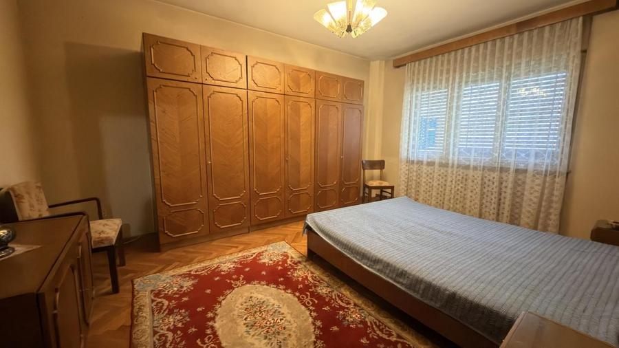 Apartament cu 3 camere în Sub Arini