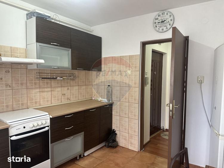 Apartament cu 2 camere semidecomandat în Mărăței