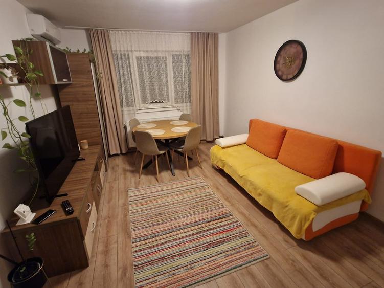 Apartament cu 3 camere în Spitalul Județean