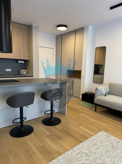 Apartament cu 2 camere semidecomandat, mobilat în Timpuri Noi