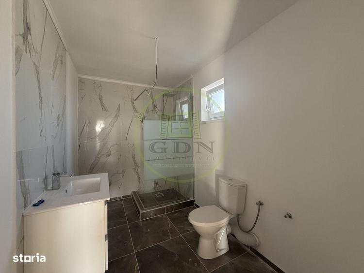 Casă cu 4 camere cu Teren 500 Mp în Central