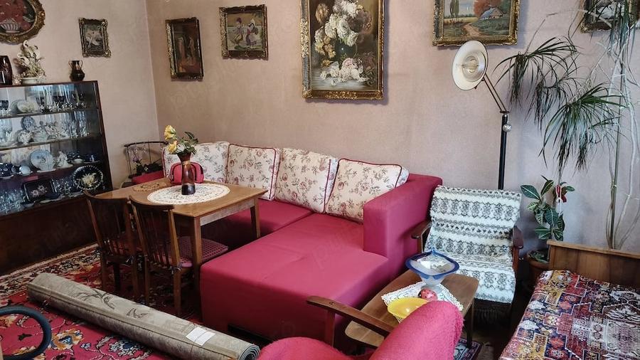 Apartament cu 3 camere decomandat în Central