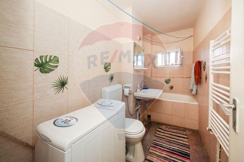 Apartament cu 3 camere decomandat, mobilat în Warthe