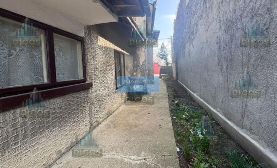Casă individuală cu 3 camere cu Canalizare în Semicentral