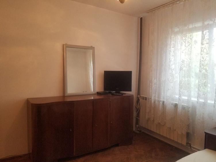 Apartament cu 2 camere semidecomandat în Beba Veche