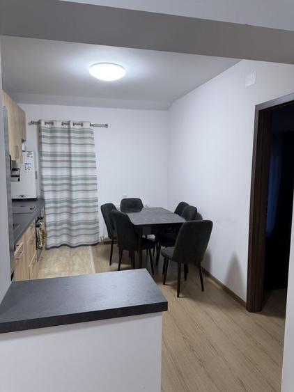 Apartament cu 2 camere decomandat în Florești