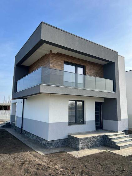 Casă cu 4 camere în Gară