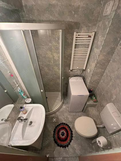 Apartament cu 2 camere decomandat în Calea București
