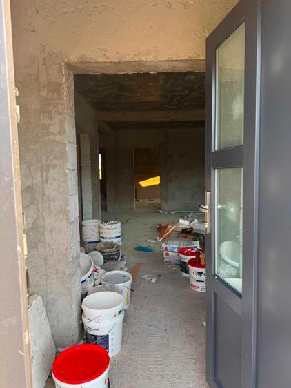 Casă cu 3 camere în Exterior Vest