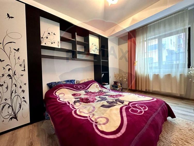 Apartament cu 2 camere semidecomandat, mobilat în Florești
