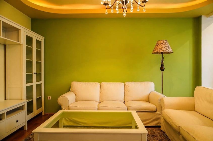 Casă individuală cu 5 camere cu Canalizare în Central