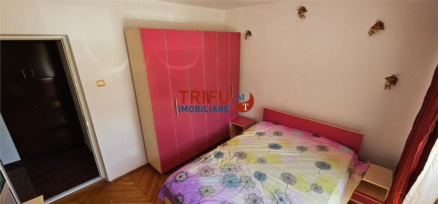 Apartament cu 3 camere decomandat, mobilat în Tolstoi