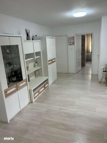 Casă cu 4 camere în Ultracentral