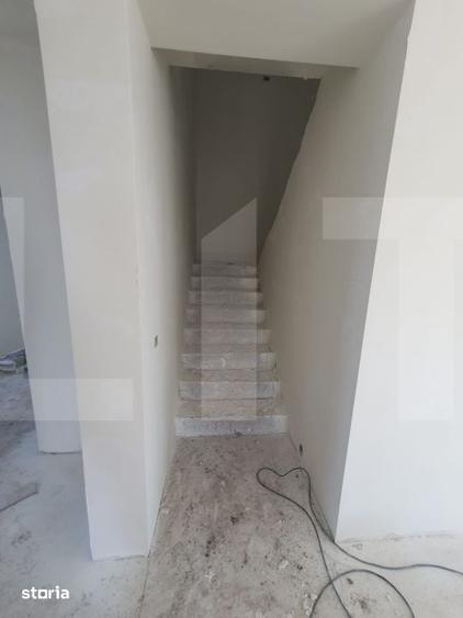 Casă cu 5 camere cu Teren 604 Mp în Ronaț