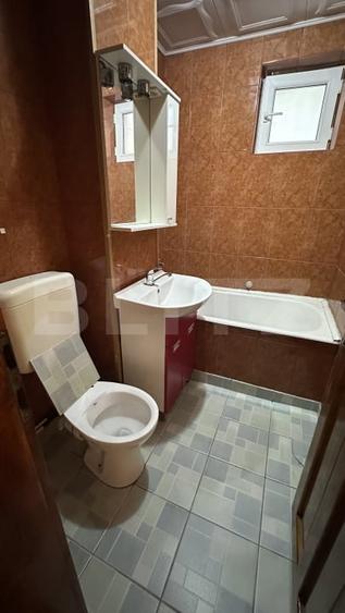 Apartament cu 2 camere semidecomandat, mobilat în Orăștie