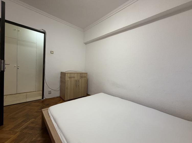 Apartament cu 3 camere decomandat, mobilat în Drumul Taberei