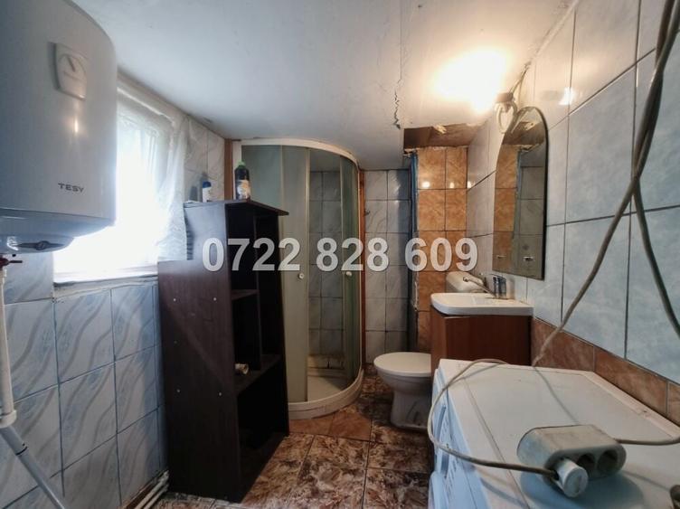 Bucuresti- Magurele, Str. Caracal, casa singur curte 2 corpuri - 13