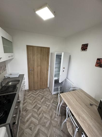 Apartament cu 2 camere decomandat în Rediu