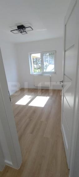 Apartament cu 3 camere decomandat în Zorilor