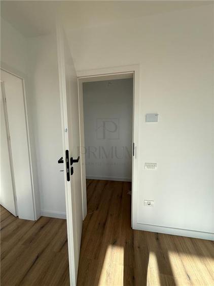 Apartament cu 3 camere decomandat în Torontalului