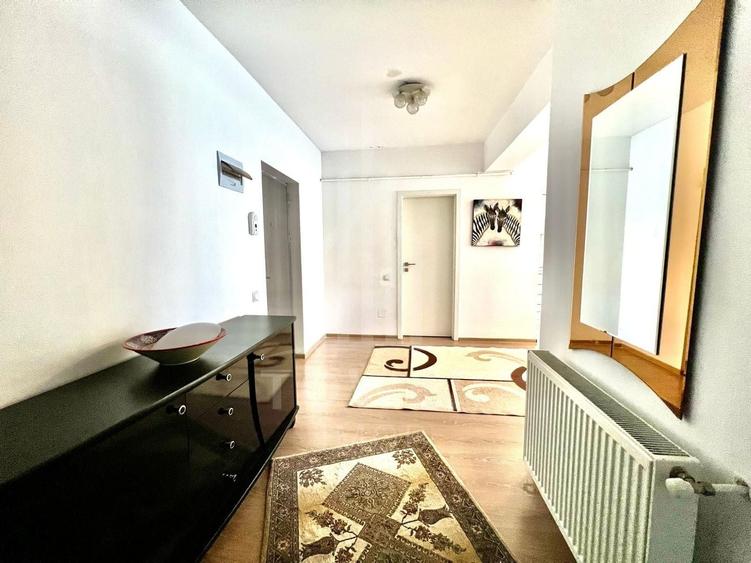 Apartament cu 3 camere decomandat în Turnișor