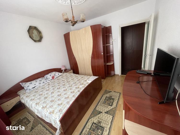 Apartament cu 3 camere decomandat în Vasile Aaron