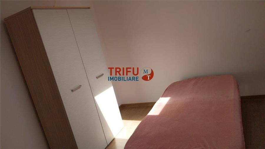 Apartament cu 3 camere decomandat în Cetate