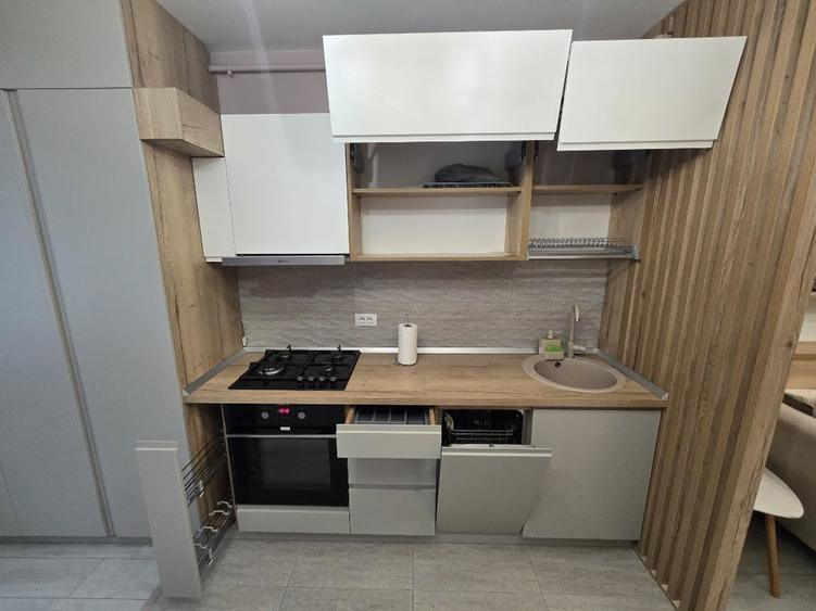 Inchiriez Apartament 2 camere mobilat & utilat complet 1 Decembrie - 6