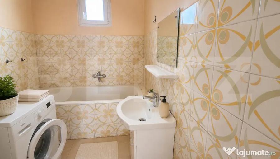 Casă cu 6 camere cu Teren 5500 Mp în Gura Văii