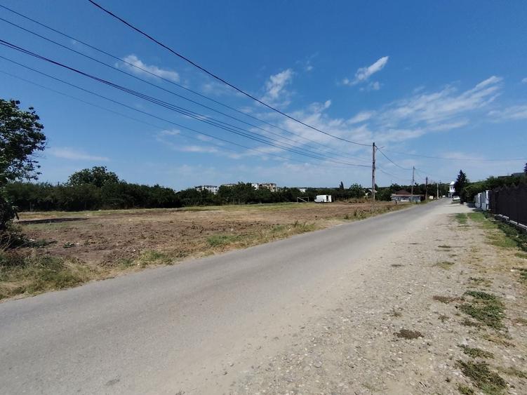 Teren de 2800 mp, în Valea Călugărească