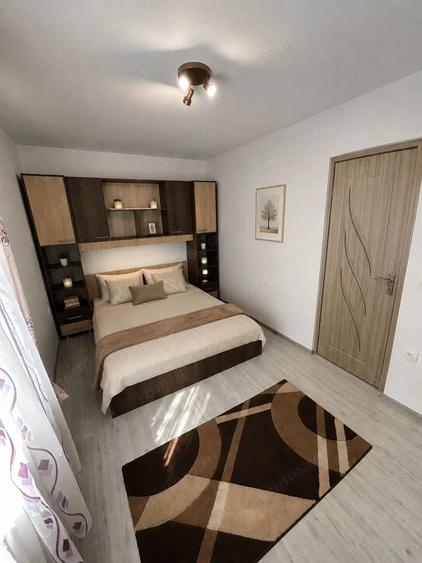 Apartament cu 3 camere decomandat în Dacia